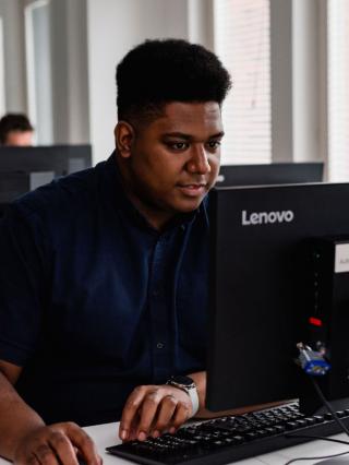 BSc (Hons) Computing with Foundation Year